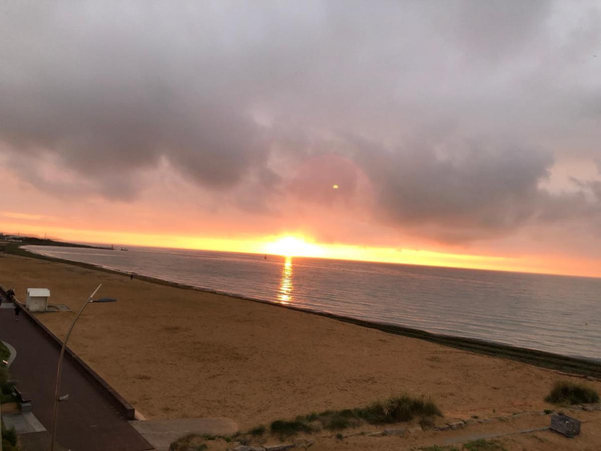 La Mouette Apartman Courseulles-sur-Mer Kültér fotó